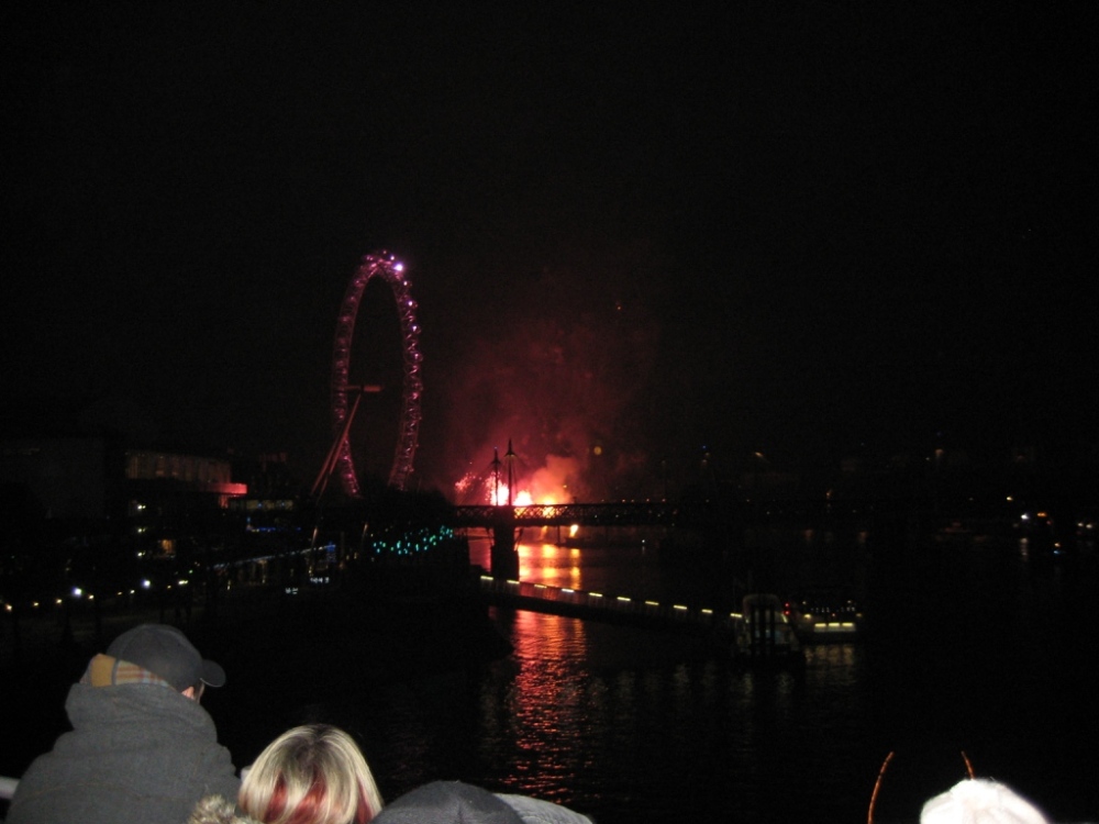 Fireworks on the water surface!